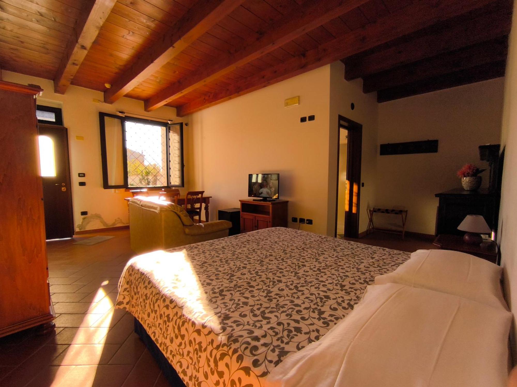 Volivia Relais Bed & Breakfast Pegognaga Bagian luar foto